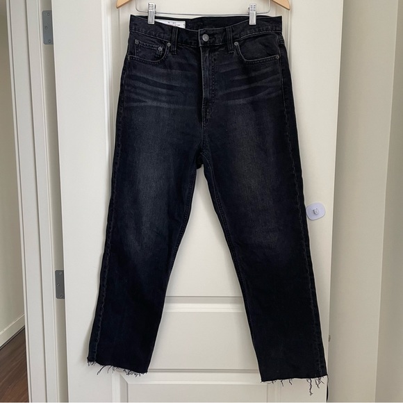 Sky High Rise Cheeky Straight Jeans with Washwell size 30 Regular in Black Rinse - Picture 8 of 14